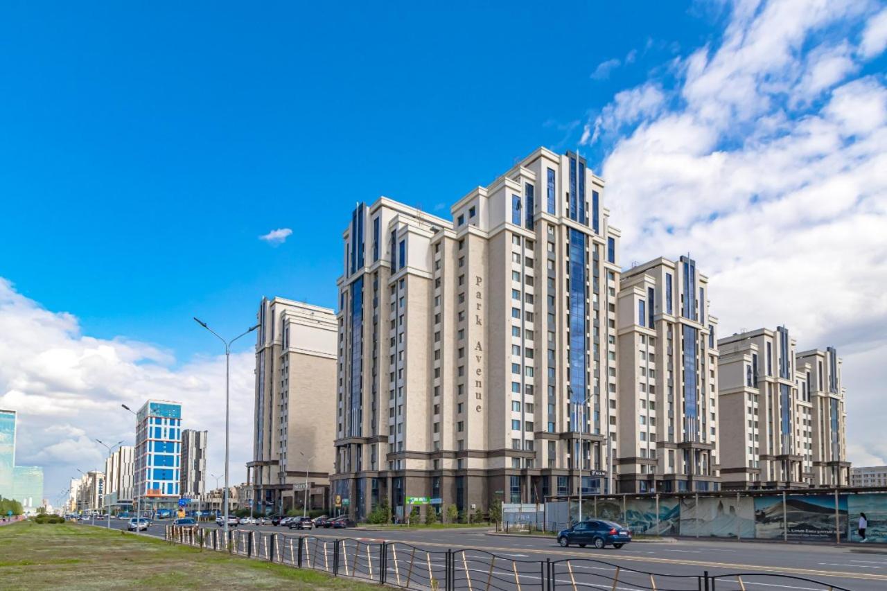 Park Avenue Напротив Ботанического Сада Astana Bagian luar foto