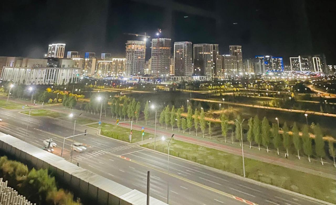Park Avenue Напротив Ботанического Сада Astana Bagian luar foto