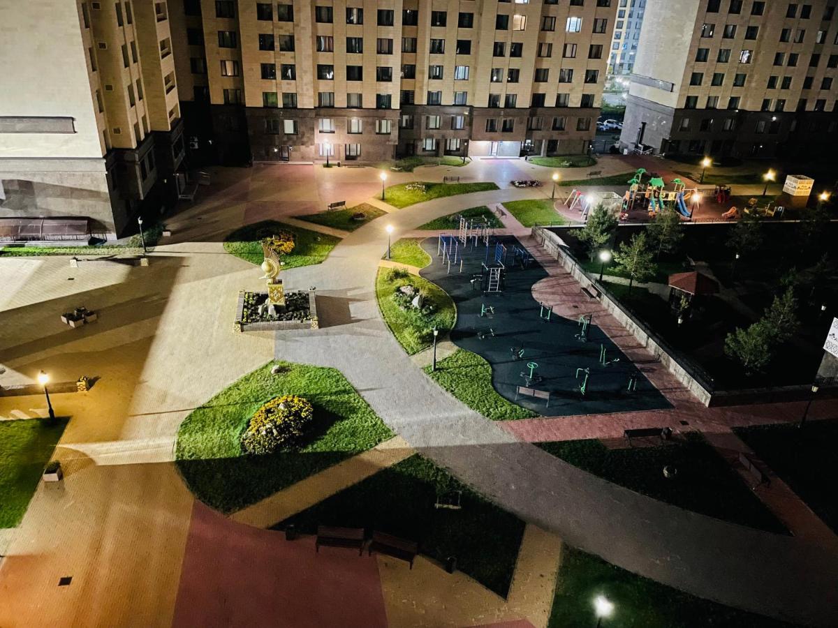 Park Avenue Напротив Ботанического Сада Astana Bagian luar foto